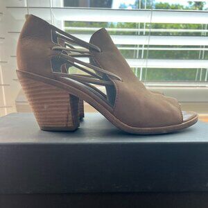 Eileen Fisher Open Toed Heels - Size 6